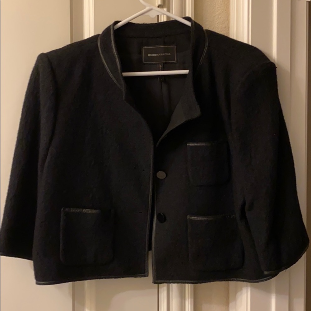 BCBGMAXAZRIA Cape